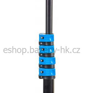 Teleskopický čisticí kartáč na solární panely s přípojkou vody Heissner, délka 460 cm